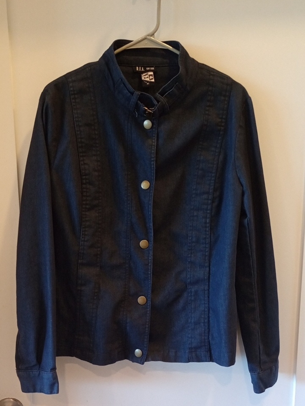 EUC Women’s Navy Blue Size XL Stretchy Button-Front Jacket D.F.A. NEW YORK